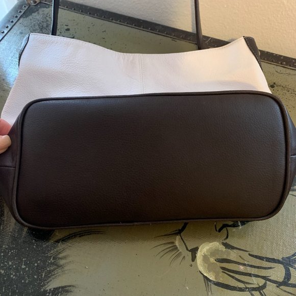 Tig & Co. - Leather Shoulder Bag - Picture 4 of 12